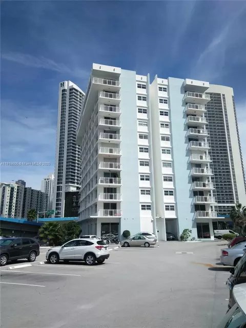 1801 S Ocean Dr #739, Hallandale Beach, FL 33009