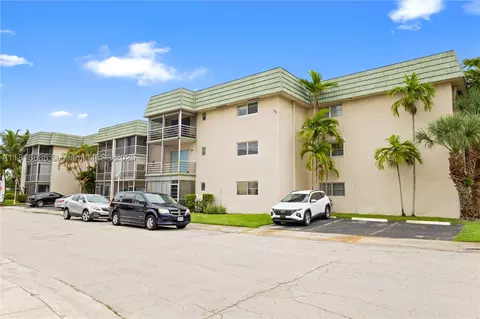 5790 Stirling #212, Hollywood, FL 33021