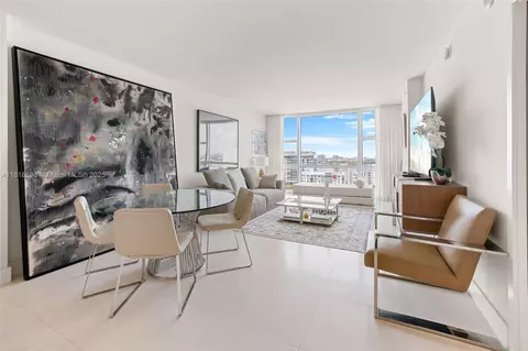 6801 Collins Ave #1401, Miami Beach, FL 33141
