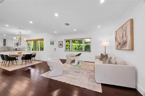 Living - 840 Algeria Ave, Coral Gables, FL 33134 photo 3 of 6