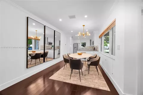 Dining - 840 Algeria Ave, Coral Gables, FL 33134 photo 1 of 1