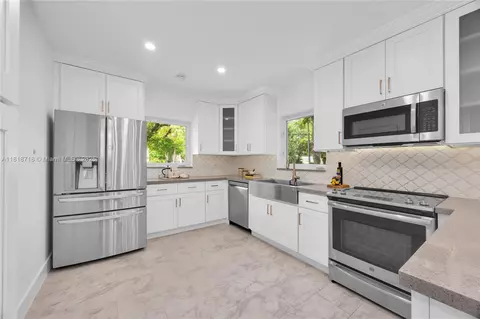 Kitchen - 840 Algeria Ave, Coral Gables, FL 33134 photo 3 of 4