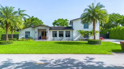 7570 SW 60th St, Miami, FL 33143