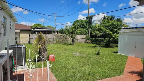 Exterior - 130 W 60th St, Hialeah, FL 33012 photo 2 of 5