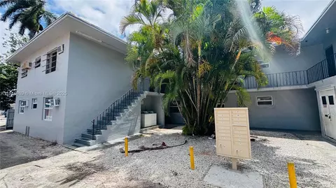 2000 NW 29th St, Miami, FL 33142 photo 2