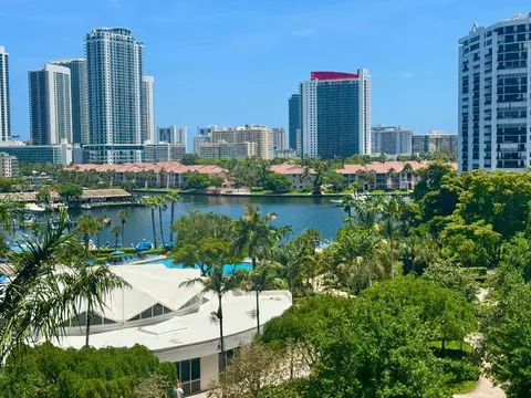 600 Three Islands Blvd #620, Hallandale Beach, FL 33009