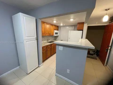 10903 N Kendall Dr #111, Miami, FL 33176