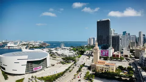 888 Biscayne Blvd #2501, Miami, FL 33132