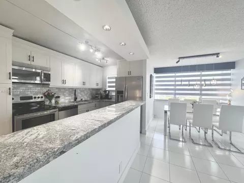 2741 Taft St #410, Hollywood, FL 33020