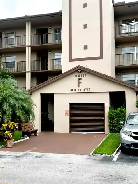 13455 SW 16th Ct #304F, Pembroke Pines, FL 33027