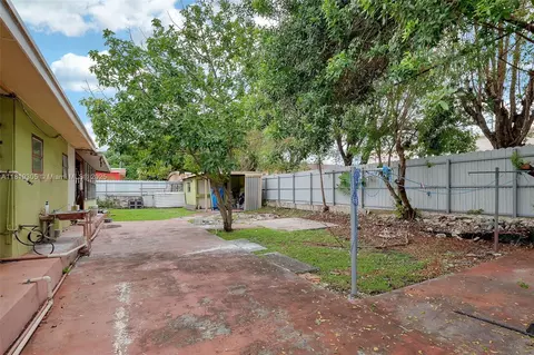 1150 W 69th Pl, Hialeah, FL 33014 photo 27