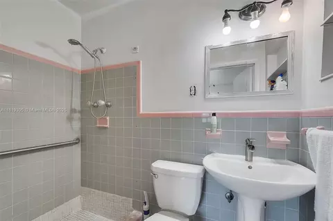 1150 W 69th Pl, Hialeah, FL 33014 photo 15
