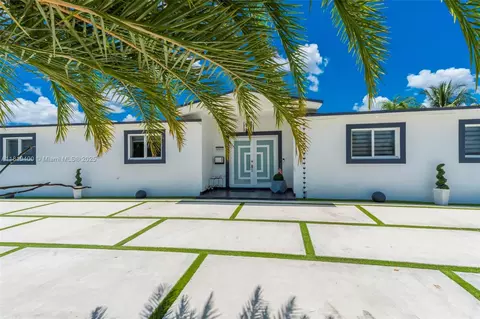 8500 NW 174th St, Hialeah, FL 33015