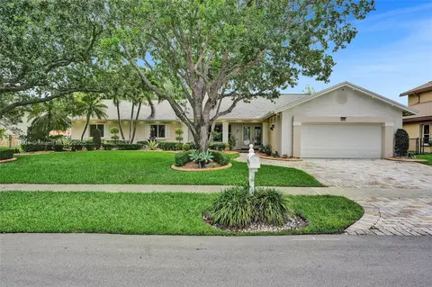 411 NW 201st Ave, Pembroke Pines, FL 33029
