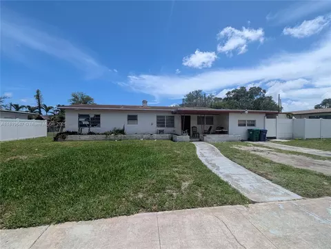 950 NE 172nd St, Miami, FL 33162