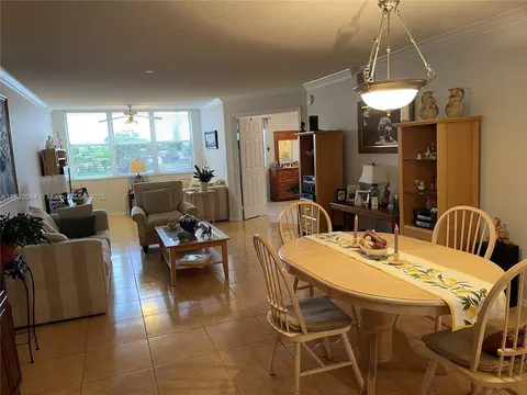 10422 NW 24th Pl #210, Sunrise, FL 33322