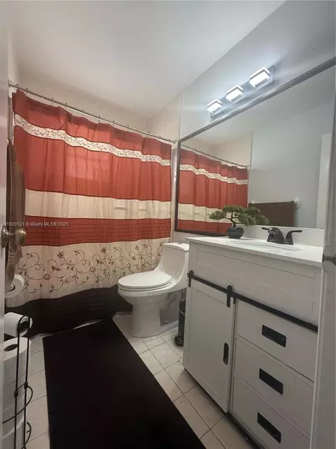 2413 W 73rd Pl, Hialeah, FL 33016 photo 19