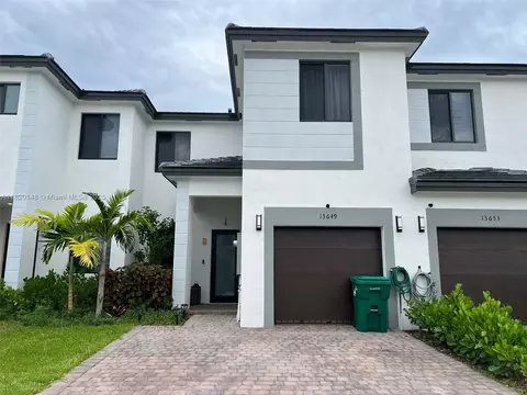13649 SW 157th Pl, Miami, FL 33196