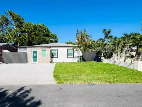 872 NW 16th Ter, Fort Lauderdale, FL 33311
