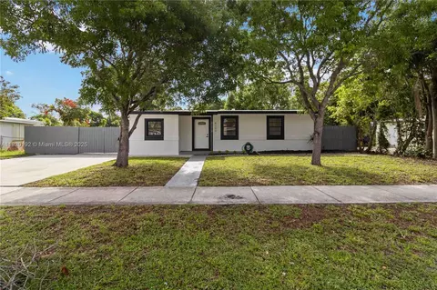 4730 NE 15th Ave, Pompano Beach, FL 33064