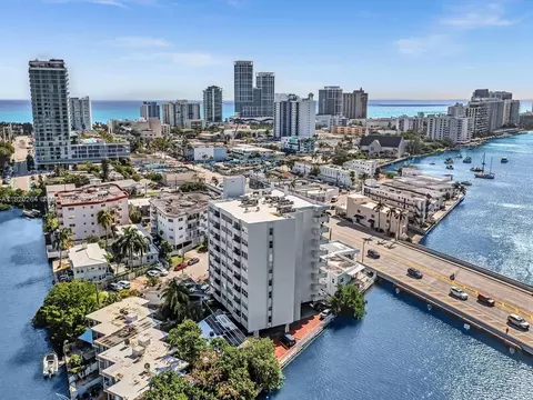 7118 Bonita Dr #405, Miami Beach, FL 33141