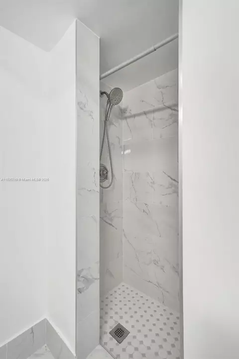 260 Sunrise Dr #E, Key Biscayne, FL 33149 photo 22