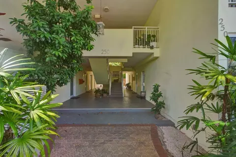 260 Sunrise Dr #E, Key Biscayne, FL 33149 photo 25