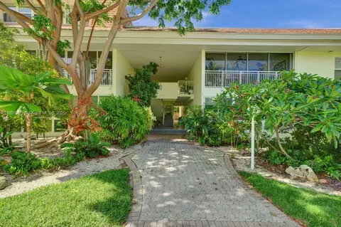 260 Sunrise Dr #E, Key Biscayne, FL 33149