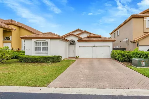9785 NW 29th Ter, Doral, FL 33172
