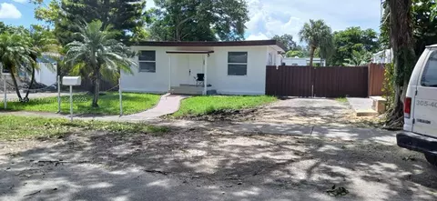 1280 NW 100th Ter, Miami, FL 33147