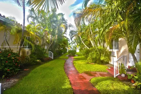 2160 Bay Dr #3, Miami Beach, FL 33141