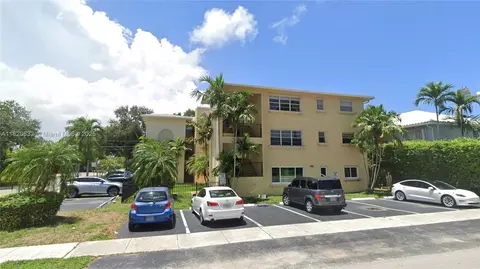 901 NE 3rd St #302, Fort Lauderdale, FL 33301