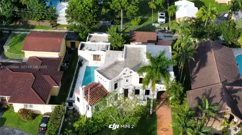 View/Area - 85 Deer Run, Miami Springs, FL 33166 photo 1 of 2