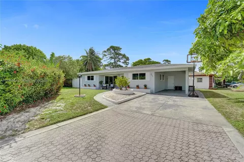 651 Evanston Cir, Fort Lauderdale, FL 33312