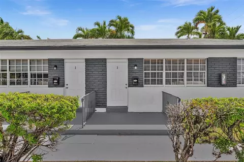 740 84th St, Miami Beach, FL 33141