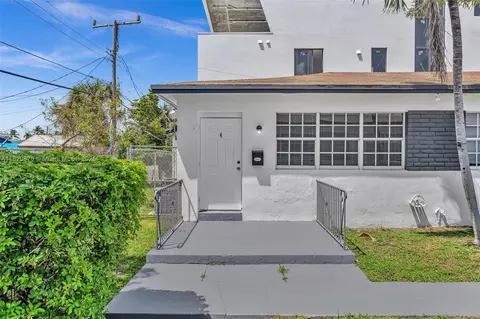 750 84th St, Miami Beach, FL 33141