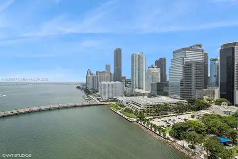 801 Brickell Key Blvd #2202, Miami, FL 33131
