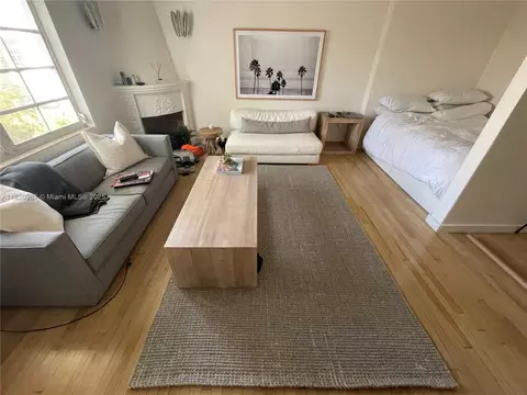 750 Espanola Way #4, Miami Beach, FL 33139