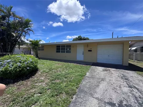 7640 NW 16th Ct, Pembroke Pines, FL 33024