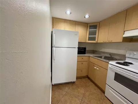 8603 SW 68th Ct #27, Pinecrest, FL 33156 photo 5