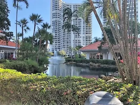 3530 Mystic Pointe Dr #2108, Aventura, FL 33180
