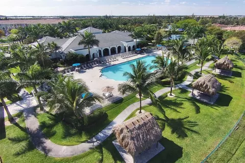 10857 NW 84th St, Doral, FL 33178