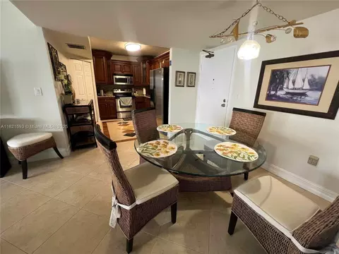 Dining - 9273 Collins Ave #706, Surfside, FL 33154 photo 1 of 1