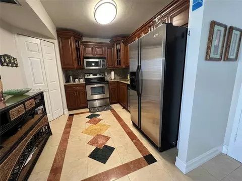 Kitchen - 9273 Collins Ave #706, Surfside, FL 33154 photo 2 of 2