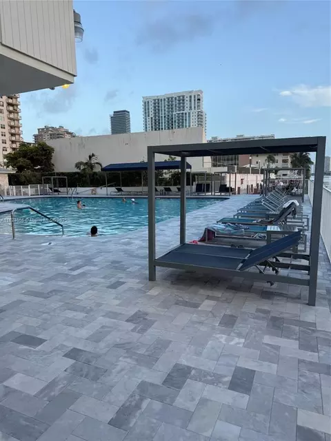 1833 S Ocean Dr #305, Hallandale Beach, FL 33009