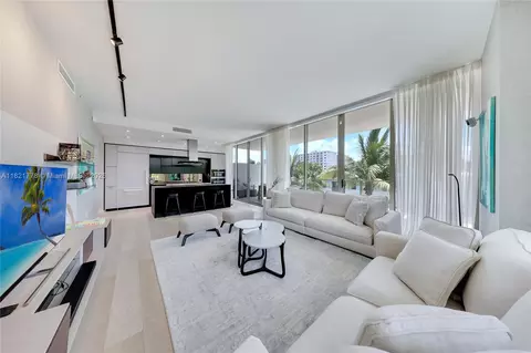 300 Collins Ave #3D, Miami Beach, FL 33139