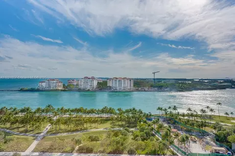 300 S Pointe Dr #1602, Miami Beach, FL 33139