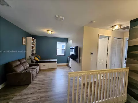 3238 W 96th Pl, Hialeah, FL 33018 photo 22