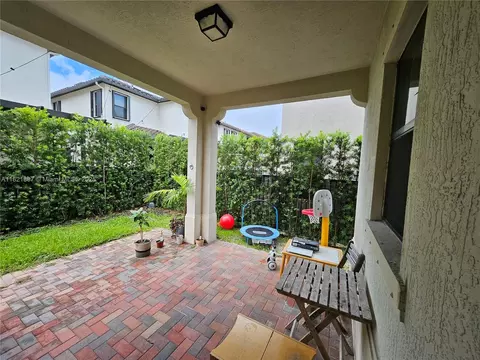 3238 W 96th Pl, Hialeah, FL 33018 photo 52