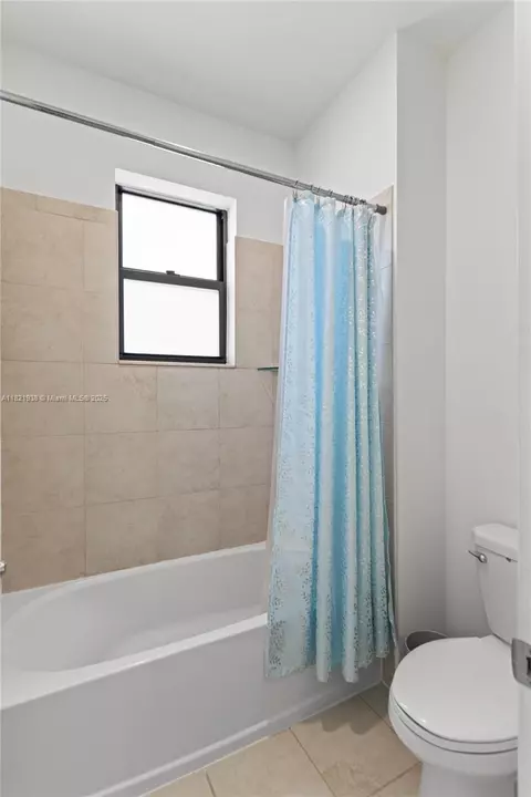 3557 W 94th Ter, Hialeah, FL 33018 photo 40
